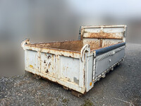 いすゞフォワードコンテナ専用車中型（4t）[写真18]