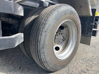 いすゞフォワードコンテナ専用車中型（4t）[写真18]