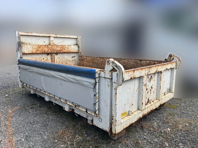 いすゞフォワードコンテナ専用車中型（4t）[写真19]