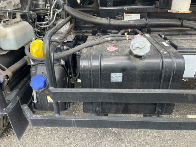 いすゞフォワードコンテナ専用車中型（4t）[写真19]