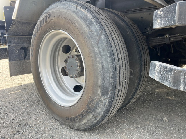 いすゞフォワードコンテナ専用車中型（4t）[写真24]