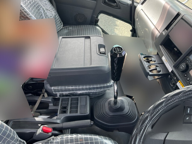 いすゞフォワードコンテナ専用車中型（4t）[写真33]