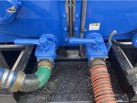 日野デュトロバキュームカー小型（2t・3t）[写真17]