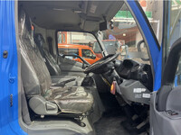 日野デュトロバキュームカー小型（2t・3t）[写真09]