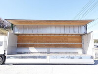 UDトラックスクオンアルミウイング大型（10t）[写真12]