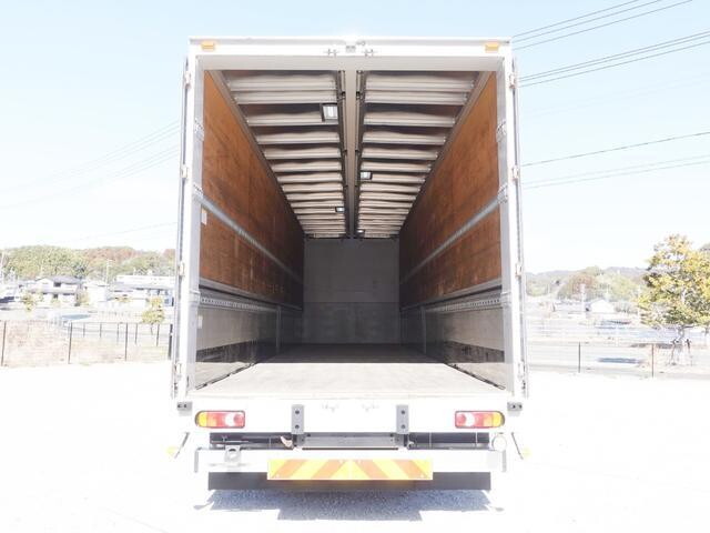 UDトラックスクオンアルミウイング大型（10t）[写真13]