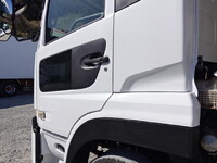 UDトラックスクオンアルミウイング大型（10t）[写真10]