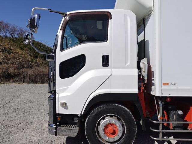 いすゞギガ冷凍車（冷蔵車）大型（10t）[写真14]