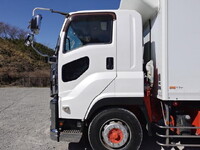 いすゞギガ冷凍車（冷蔵車）大型（10t）[写真15]