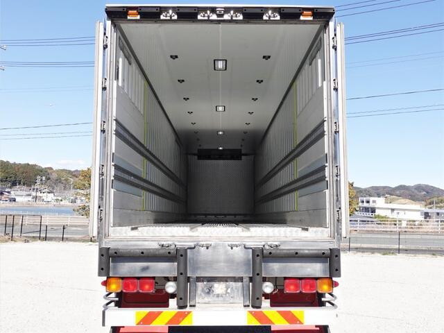 いすゞギガ冷凍車（冷蔵車）大型（10t）[写真15]