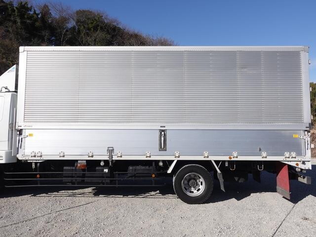 三菱ふそうファイターアルミウイング増トン（6t・8t）[写真09]