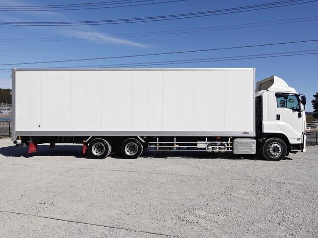 いすゞギガ冷凍車（冷蔵車）大型（10t）[写真07]