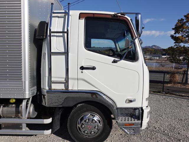 三菱ふそうファイターアルミバン中型（4t）[写真04]