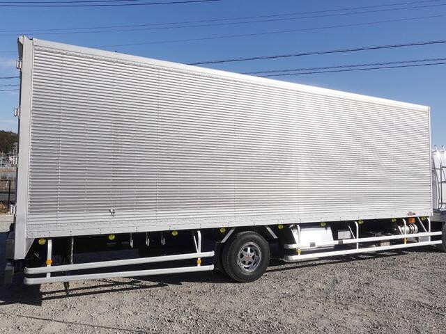 三菱ふそうファイターアルミバン中型（4t）[写真05]