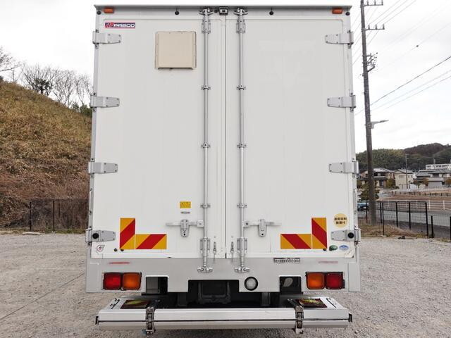 三菱ふそうファイターアルミバン増トン（6t・8t）[写真02]