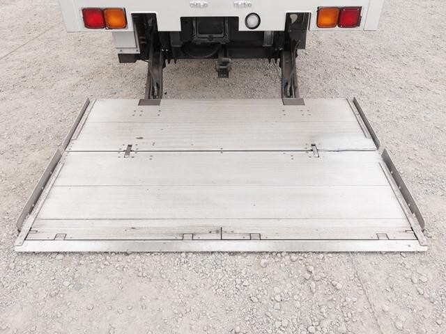 三菱ふそうファイターアルミバン増トン（6t・8t）[写真09]