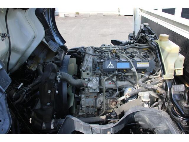 三菱ふそうキャンター平ボディ小型（2t・3t）[写真10]