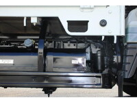 三菱ふそうキャンター平ボディ小型（2t・3t）[写真23]