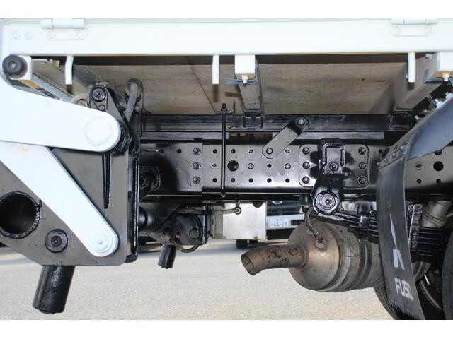 三菱ふそうキャンター平ボディ小型（2t・3t）[写真27]