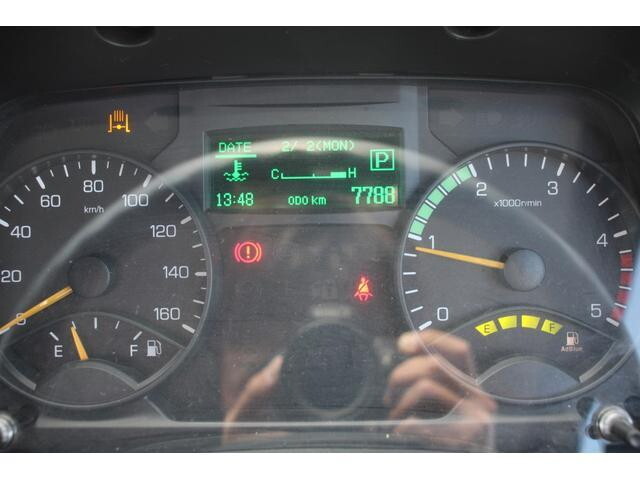 三菱ふそうキャンター平ボディ小型（2t・3t）[写真31]