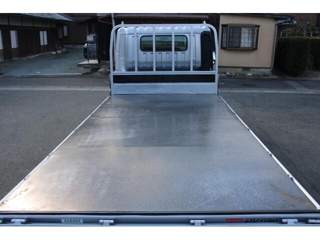 日野デュトロ平ボディ小型（2t・3t）[写真15]