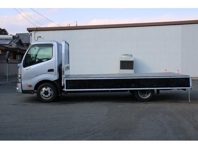 日野デュトロ平ボディ小型（2t・3t）[写真16]