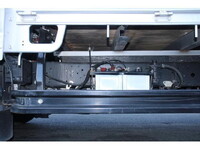 日野デュトロ平ボディ小型（2t・3t）[写真18]