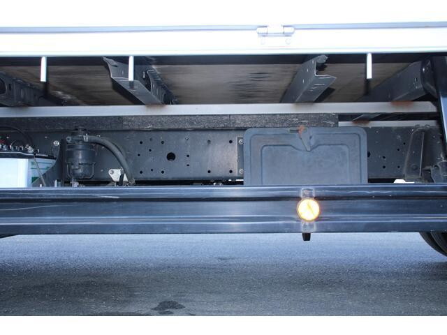 日野デュトロ平ボディ小型（2t・3t）[写真18]