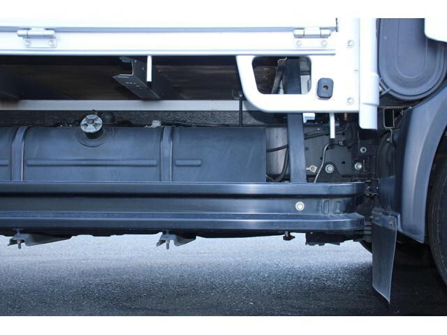 日野デュトロ平ボディ小型（2t・3t）[写真23]