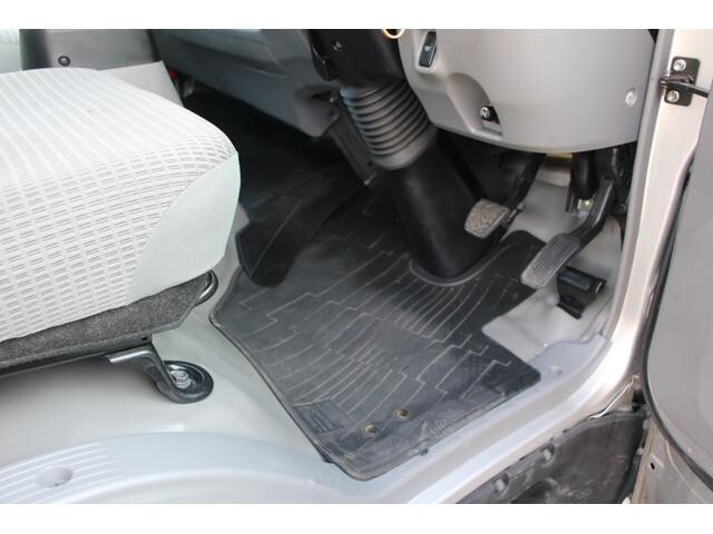 日野デュトロ平ボディ小型（2t・3t）[写真32]