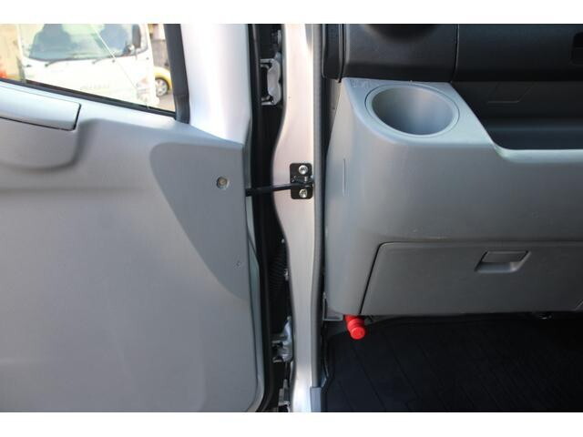 日野デュトロ平ボディ小型（2t・3t）[写真35]