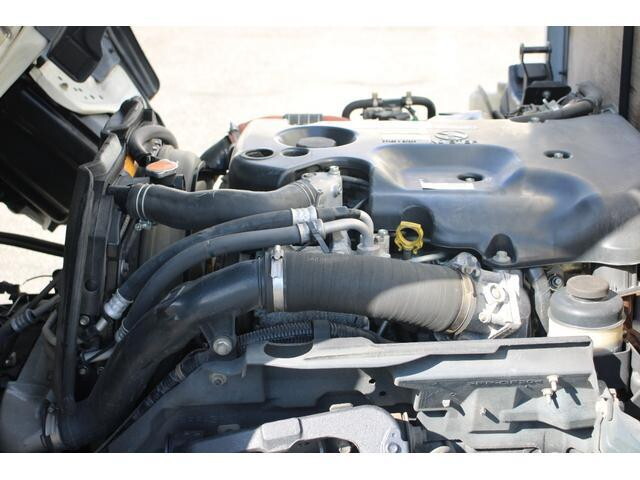 いすゞエルフ平ボディ小型（2t・3t）[写真11]