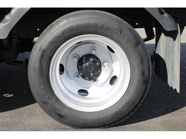 いすゞエルフ平ボディ小型（2t・3t）[写真24]