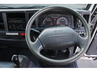 いすゞエルフ平ボディ小型（2t・3t）[写真28]