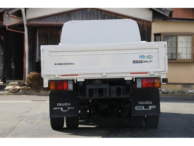 いすゞエルフ平ボディ小型（2t・3t）[写真07]