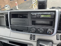 三菱ふそうキャンターコンテナ専用車小型（2t・3t）[写真11]