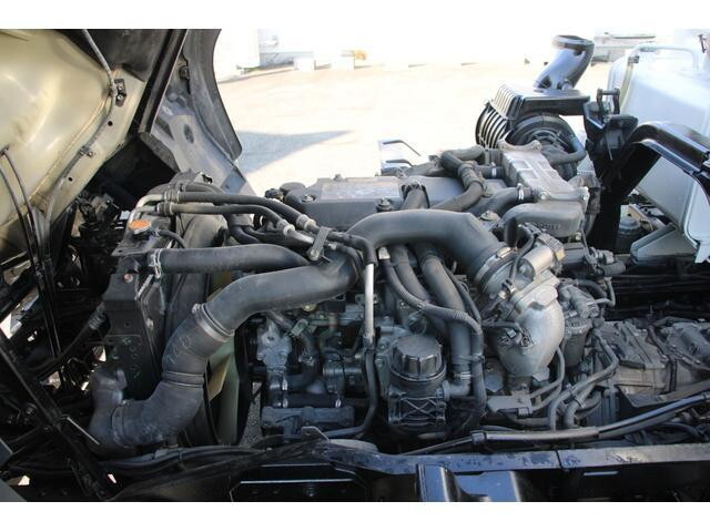 いすゞフォワードパッカー車（塵芥車）増トン（6t・8t）[写真10]