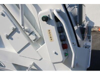 いすゞフォワードパッカー車（塵芥車）増トン（6t・8t）[写真18]