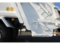 いすゞフォワードパッカー車（塵芥車）増トン（6t・8t）[写真27]