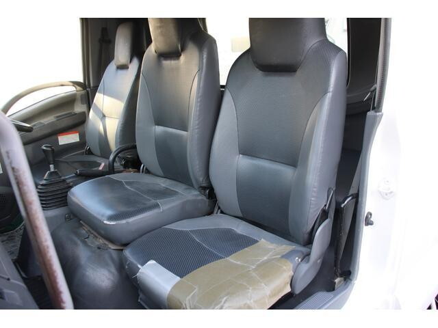 いすゞフォワードパッカー車（塵芥車）増トン（6t・8t）[写真36]