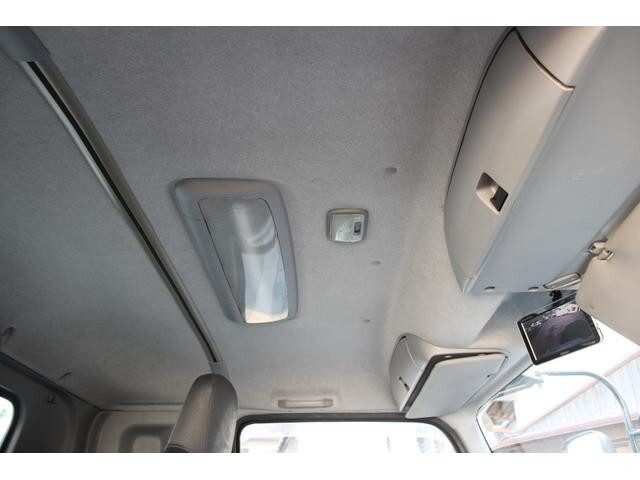 いすゞフォワードパッカー車（塵芥車）増トン（6t・8t）[写真39]