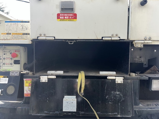 三菱ふそうキャンター高所作業車小型（2t・3t）[写真16]