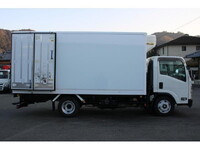 いすゞエルフ冷凍車（冷蔵車）小型（2t・3t）[写真14]