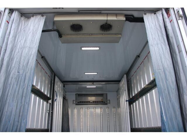 いすゞエルフ冷凍車（冷蔵車）小型（2t・3t）[写真15]