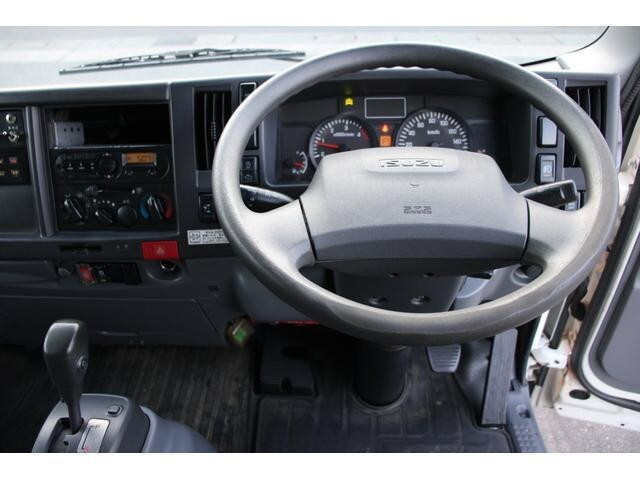 いすゞエルフ冷凍車（冷蔵車）小型（2t・3t）[写真27]