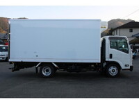 いすゞエルフ冷凍車（冷蔵車）小型（2t・3t）[写真08]