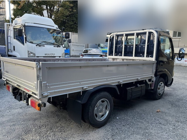 日野デュトロ平ボディ小型（2t・3t）[写真04]