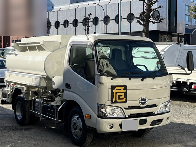 中古タンク車（タンクローリー） 日野 栃木・神奈川・福島 デュトロ