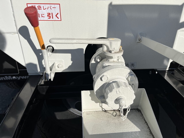 日野デュトロタンク車（タンクローリー）小型（2t・3t）[写真16]