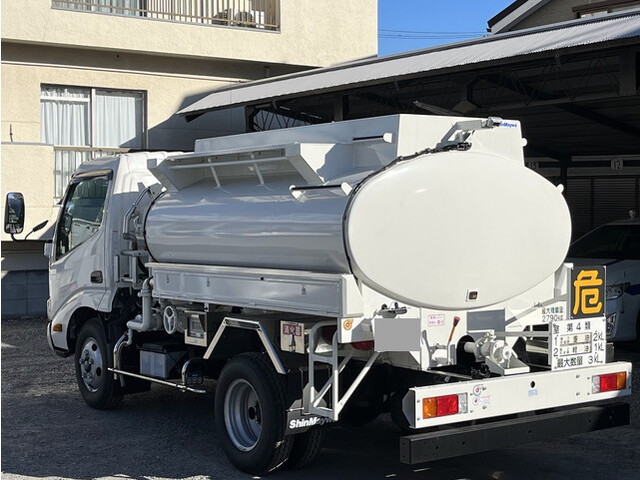 日野デュトロタンク車（タンクローリー）小型（2t・3t）[写真02]